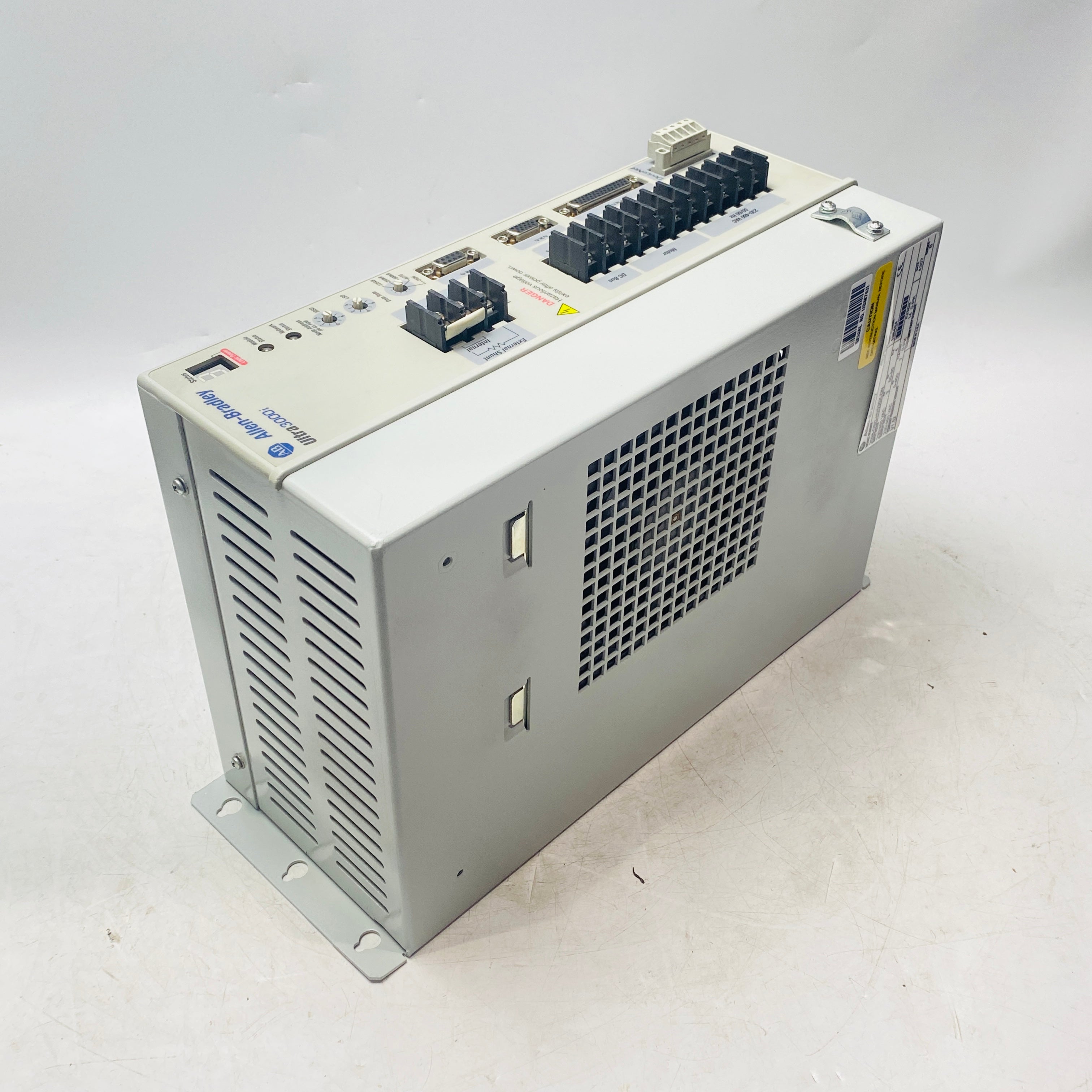 AB 2098-DSD-HV030X-DN Servo drive