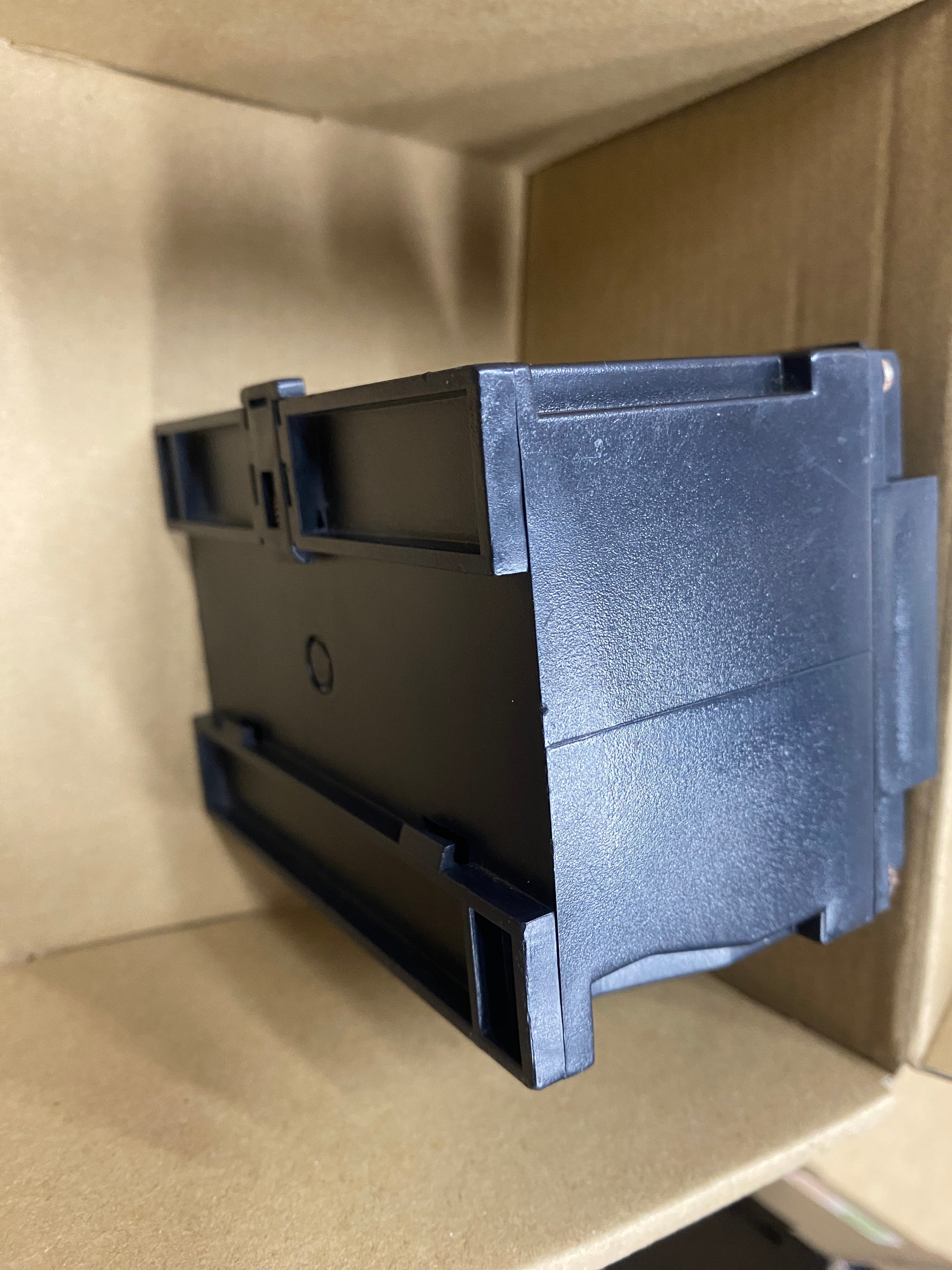 Emerson EEM-2015Y Intelligent power monitor