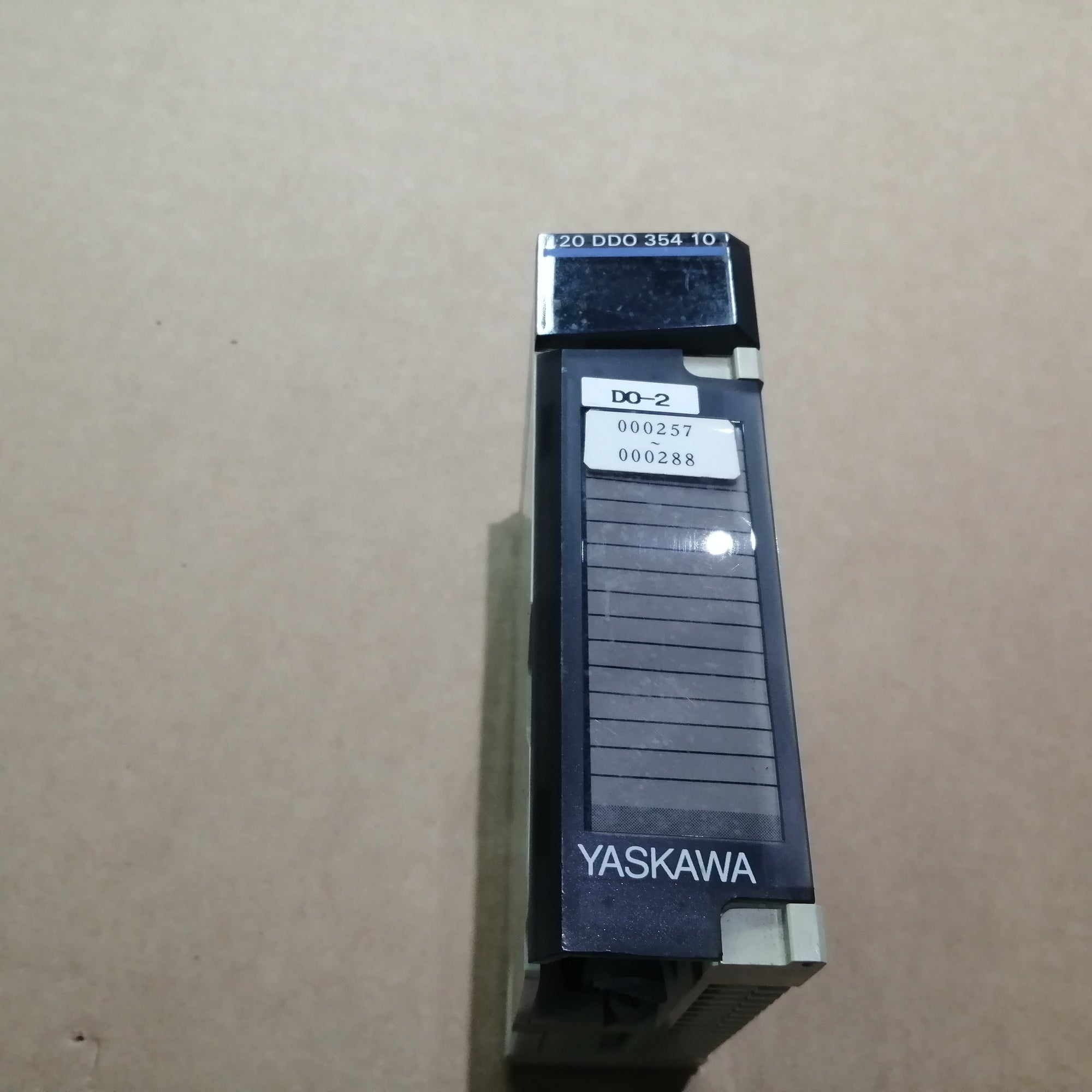 安川 JAMSC-120DD035410 PLC模組