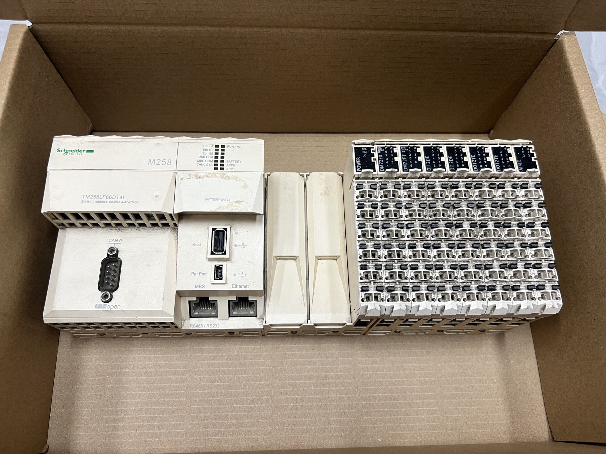 施耐德TM258LF66DT4L PLC模組