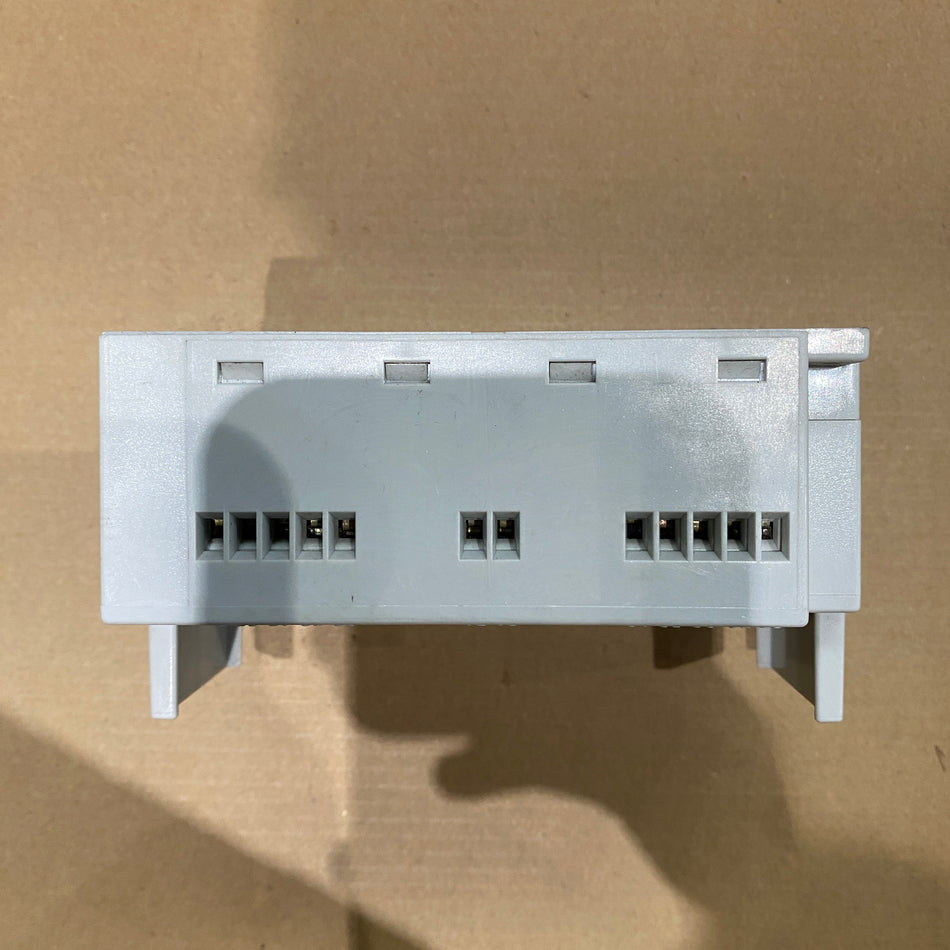 Sixtrak ST-AI-INS-08UB 類比輸入模組