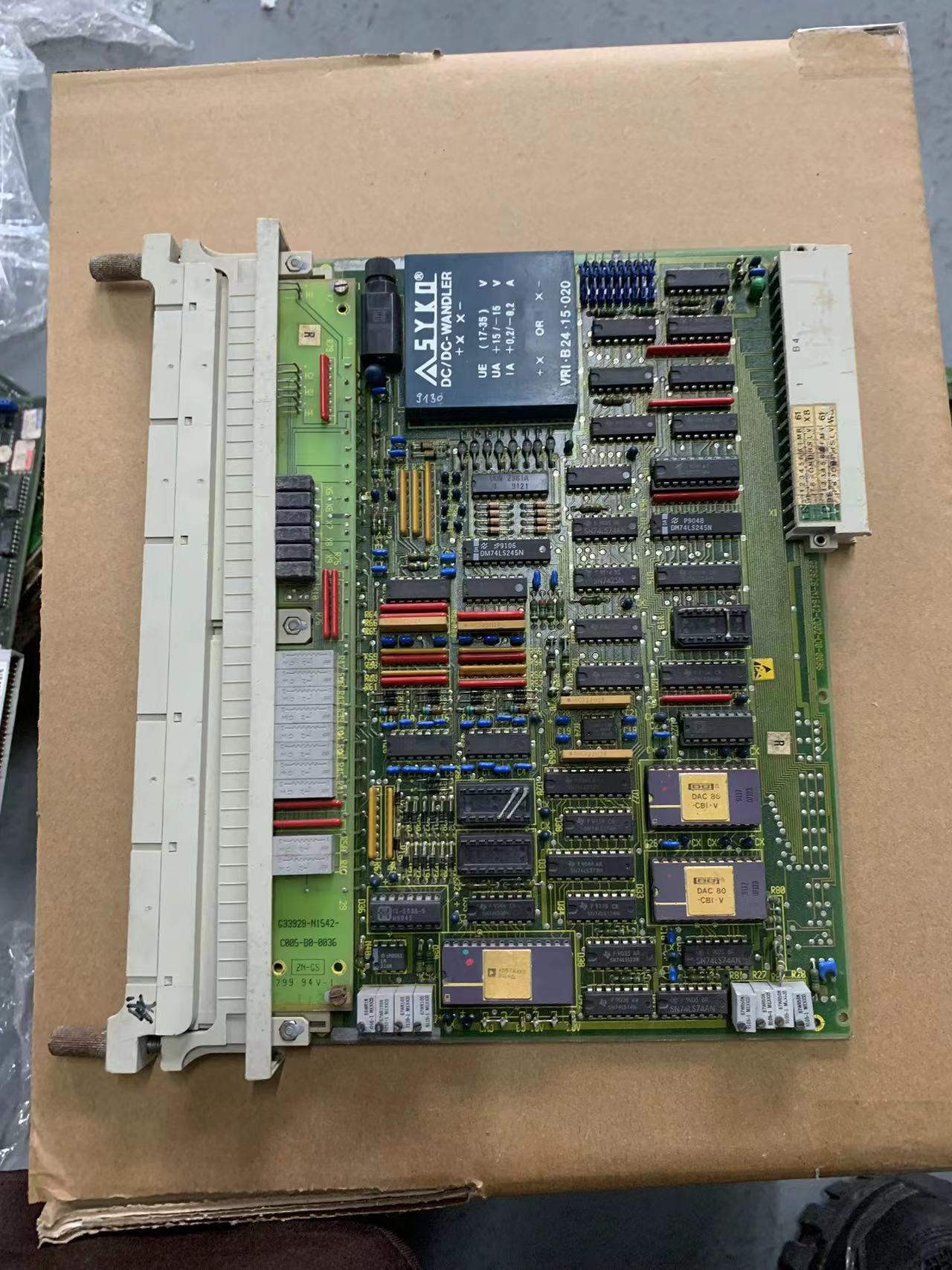 西門子IP243 6ES5243-1AA12類比量模組