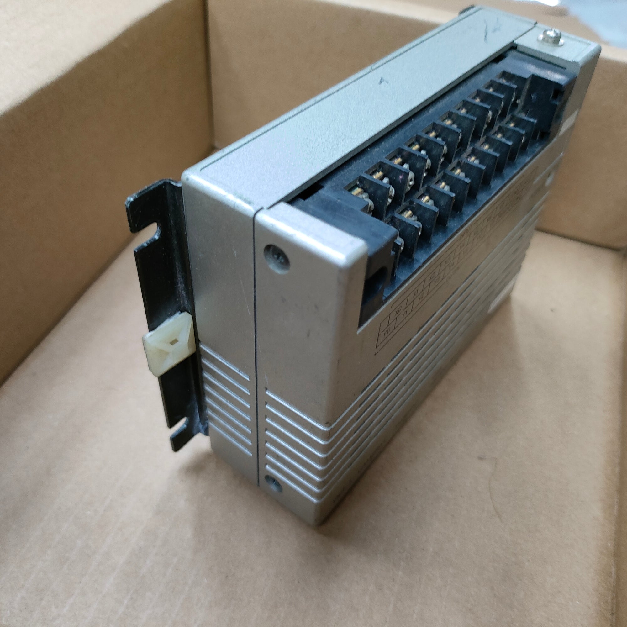 夏普IV-S33M IVS33M可程式控制器