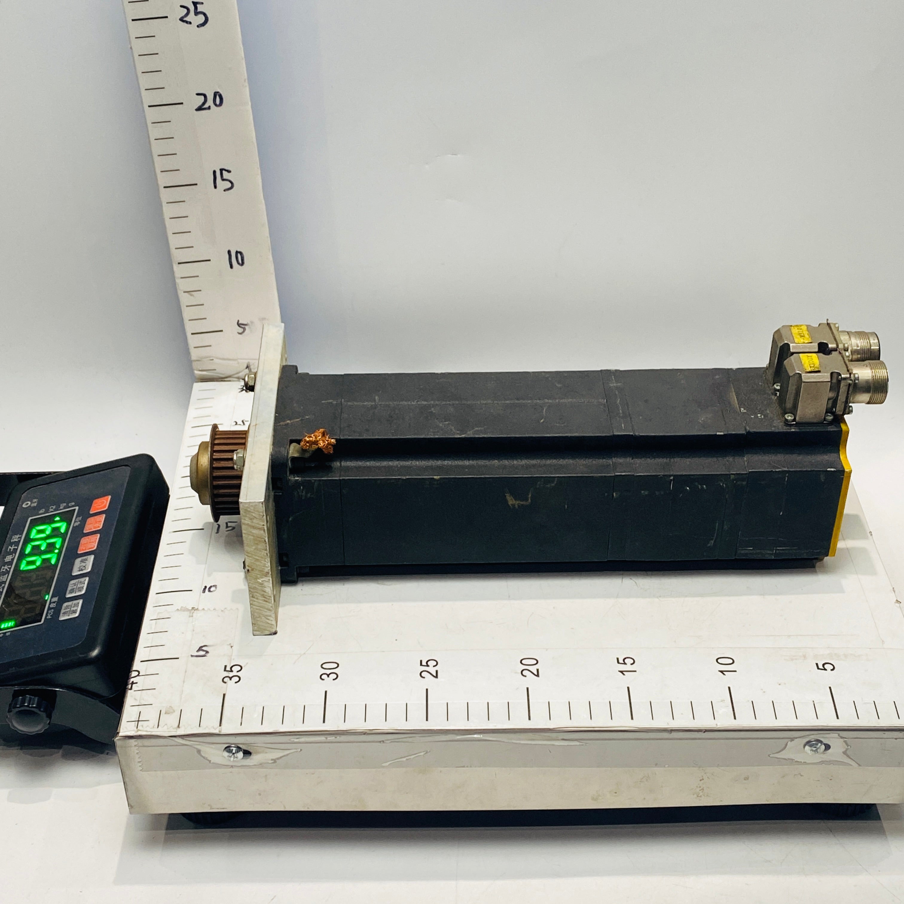 Baldor Servo motor BSM80B-375BA Brake Motor