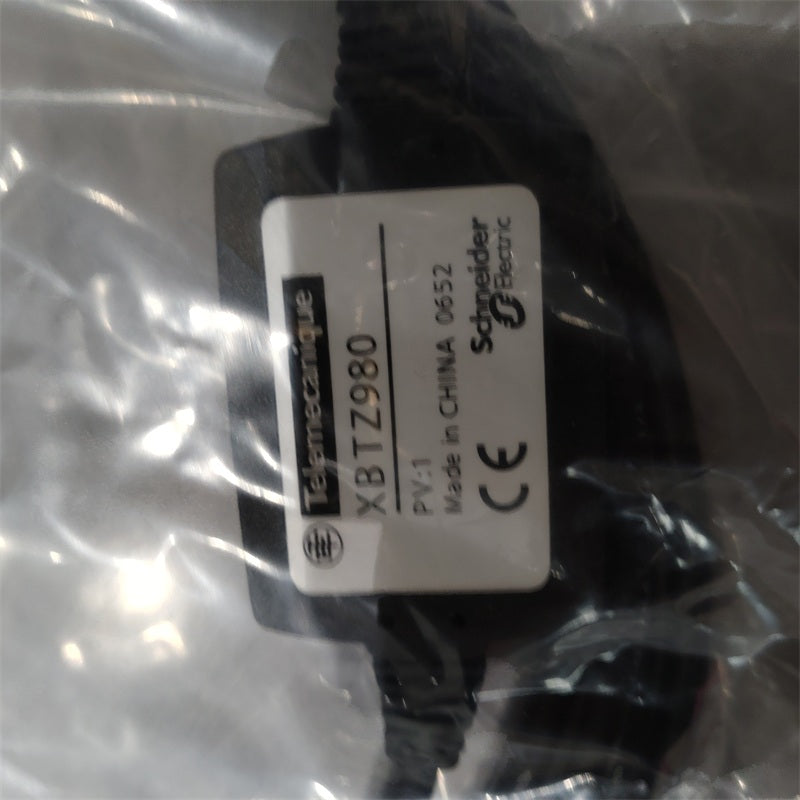 施耐德電機 XBTZ980 HMI PLC 電纜