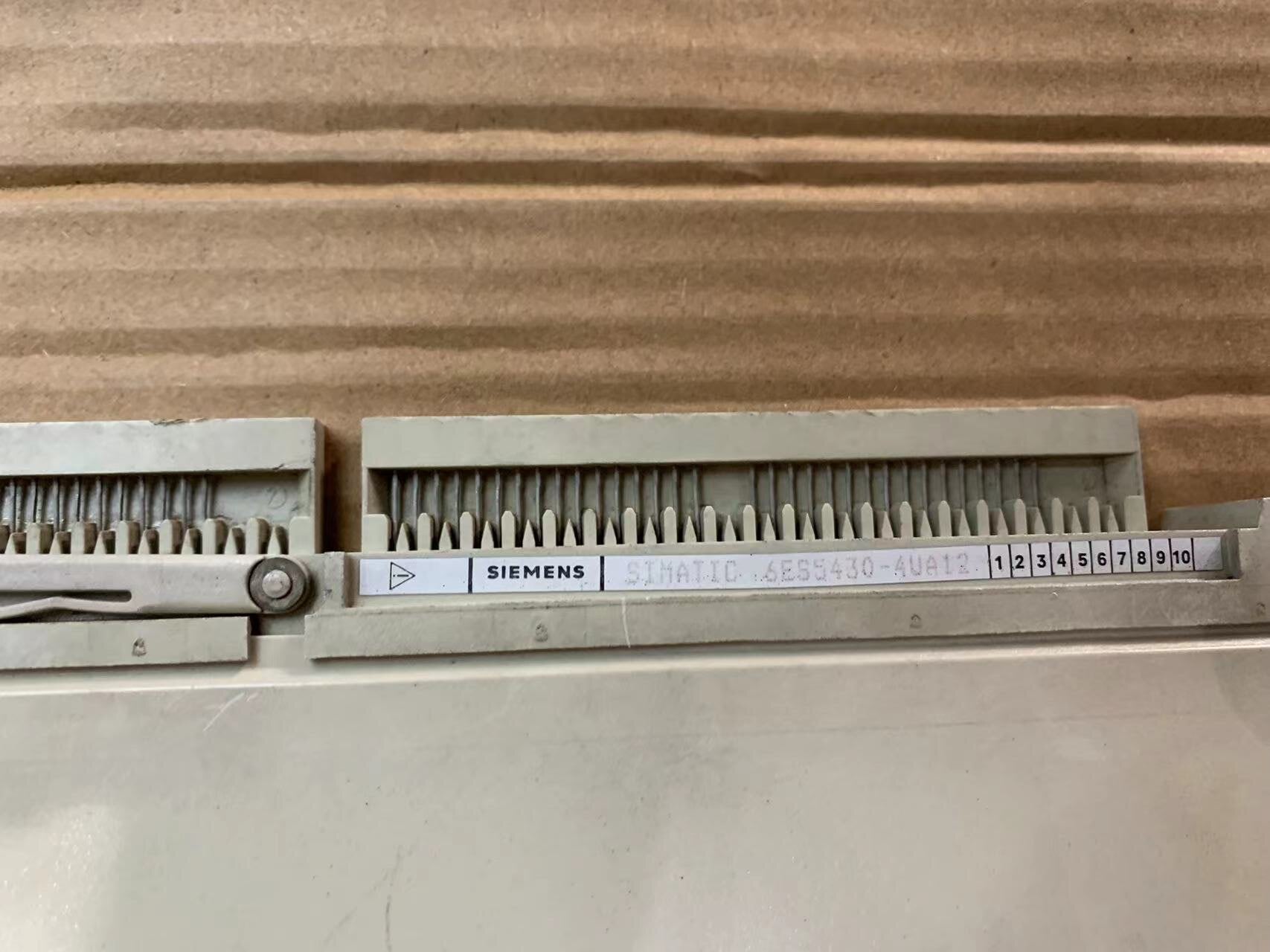 西門子 6ES5430-4UA12 6ES5 430-4UA12 SIMATIC S5 數位量輸入模組