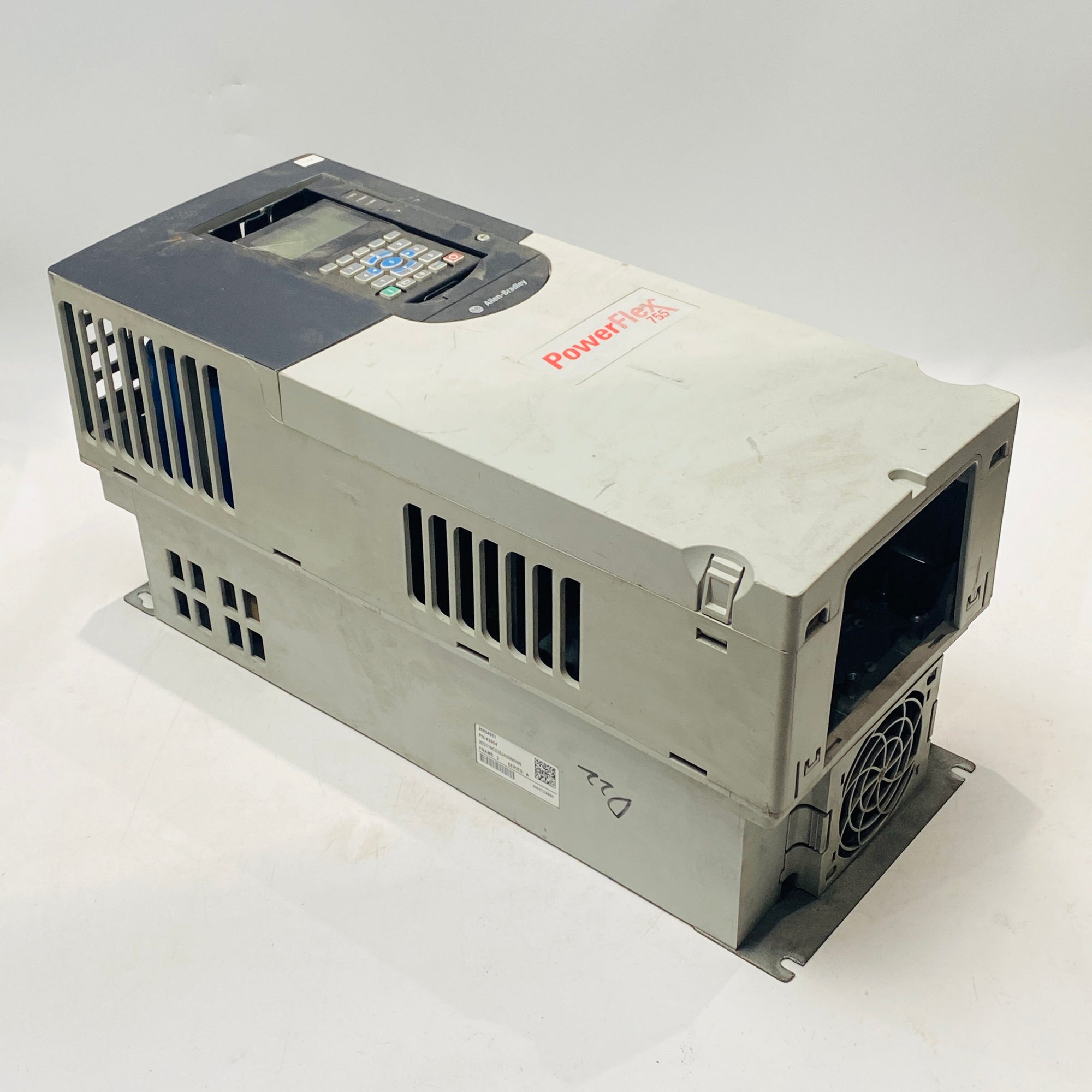 Allen-Bradley 20G11NC030JA0NNNNN PowerFlex 755 drive