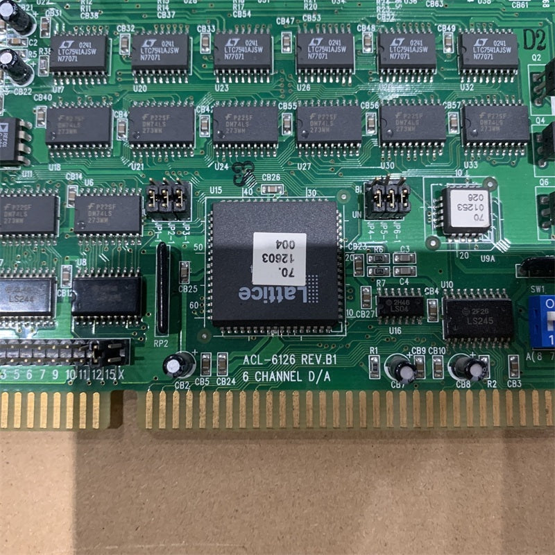 ADLINK ACL-6126 類比輸出資料擷取卡