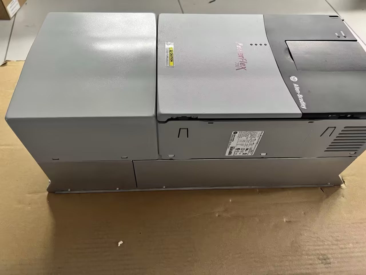 Allen Bradley 20BC043A0AYNANC0 PowerFlex 700交流驅動器