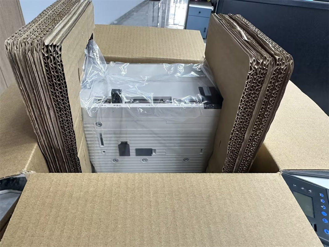 Yaskawa SGDV-200A01A 220V 19.6A 3KW Servo Driver - Rockss Automation