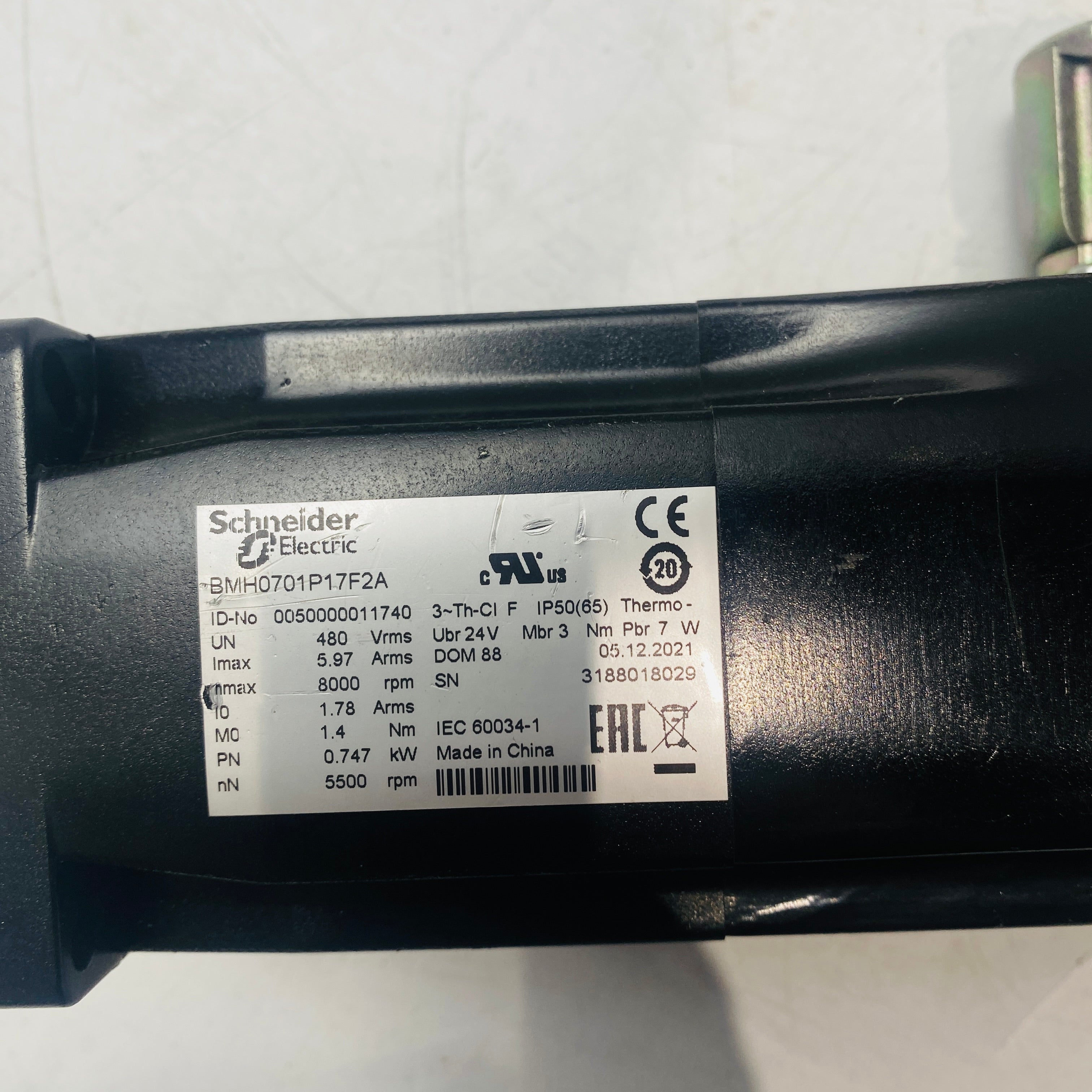 Schneider BMH0701P17F2A Servo Motor