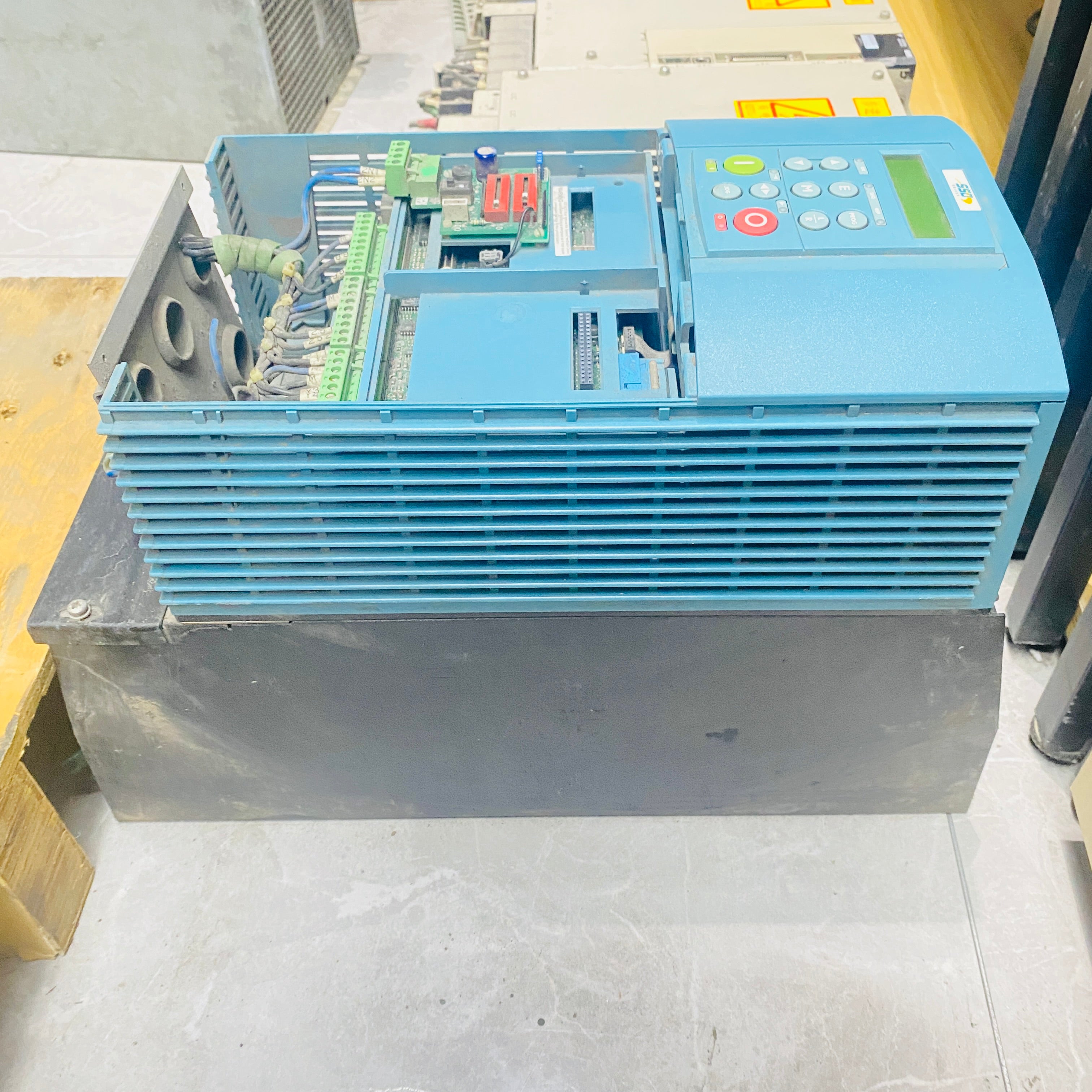 Parker 590P/0165/500/0011/UK/AN/0/0/0 Controller