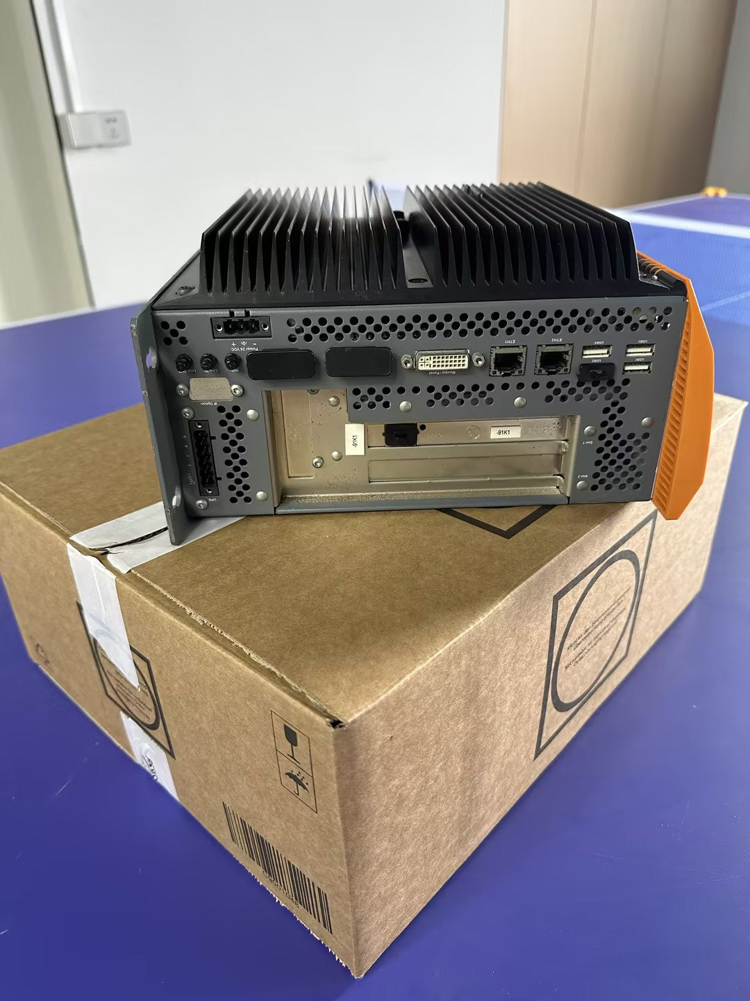 B&amp;R Automation 5PC810.5X02-00 工業自動化PC模組