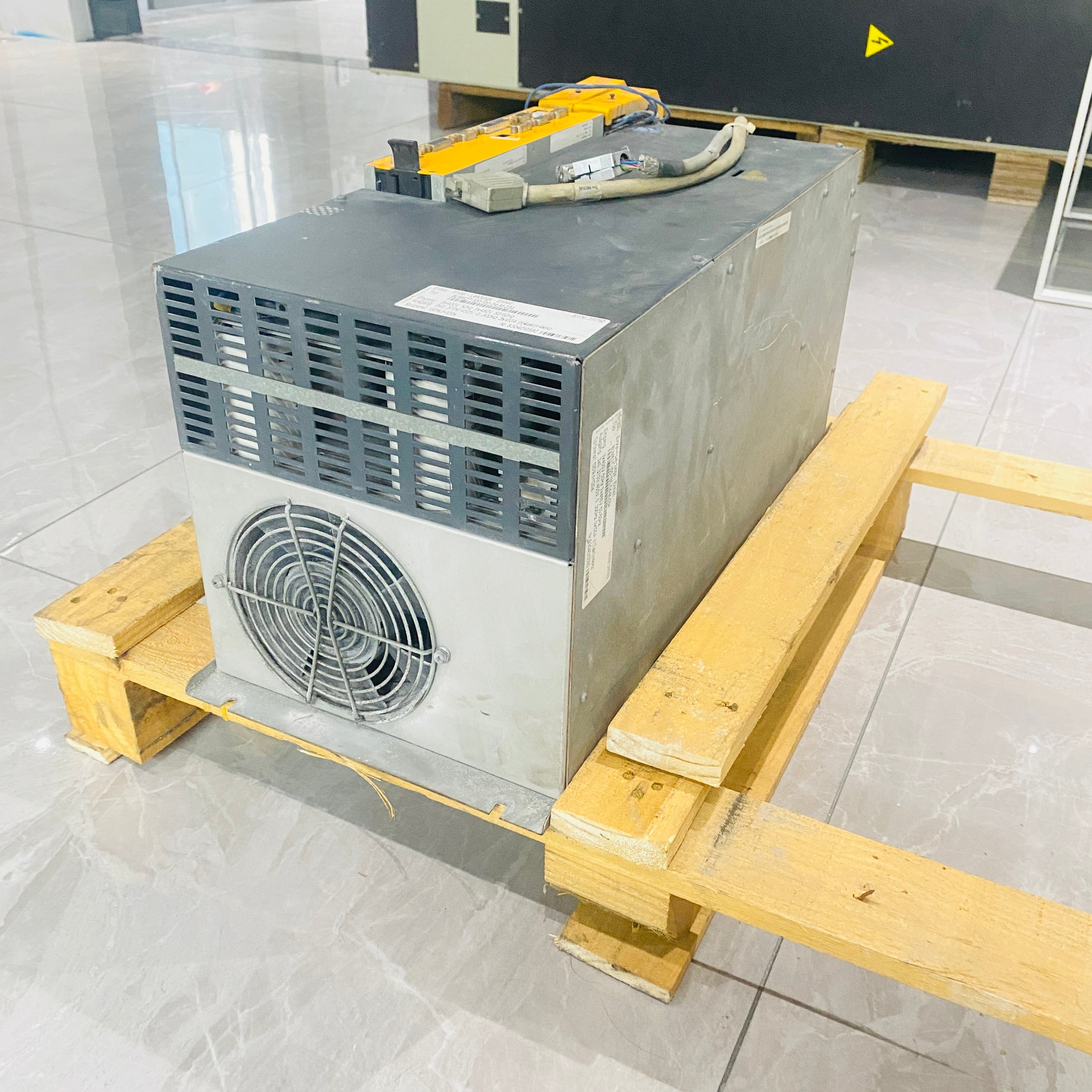 Baumuller BUM62T-100/130-54-M-034 SERVO DRIVE