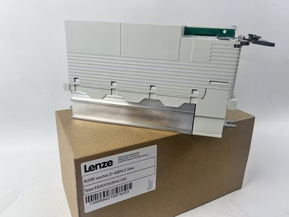 全新LENZE E82EV552K4C200變頻器