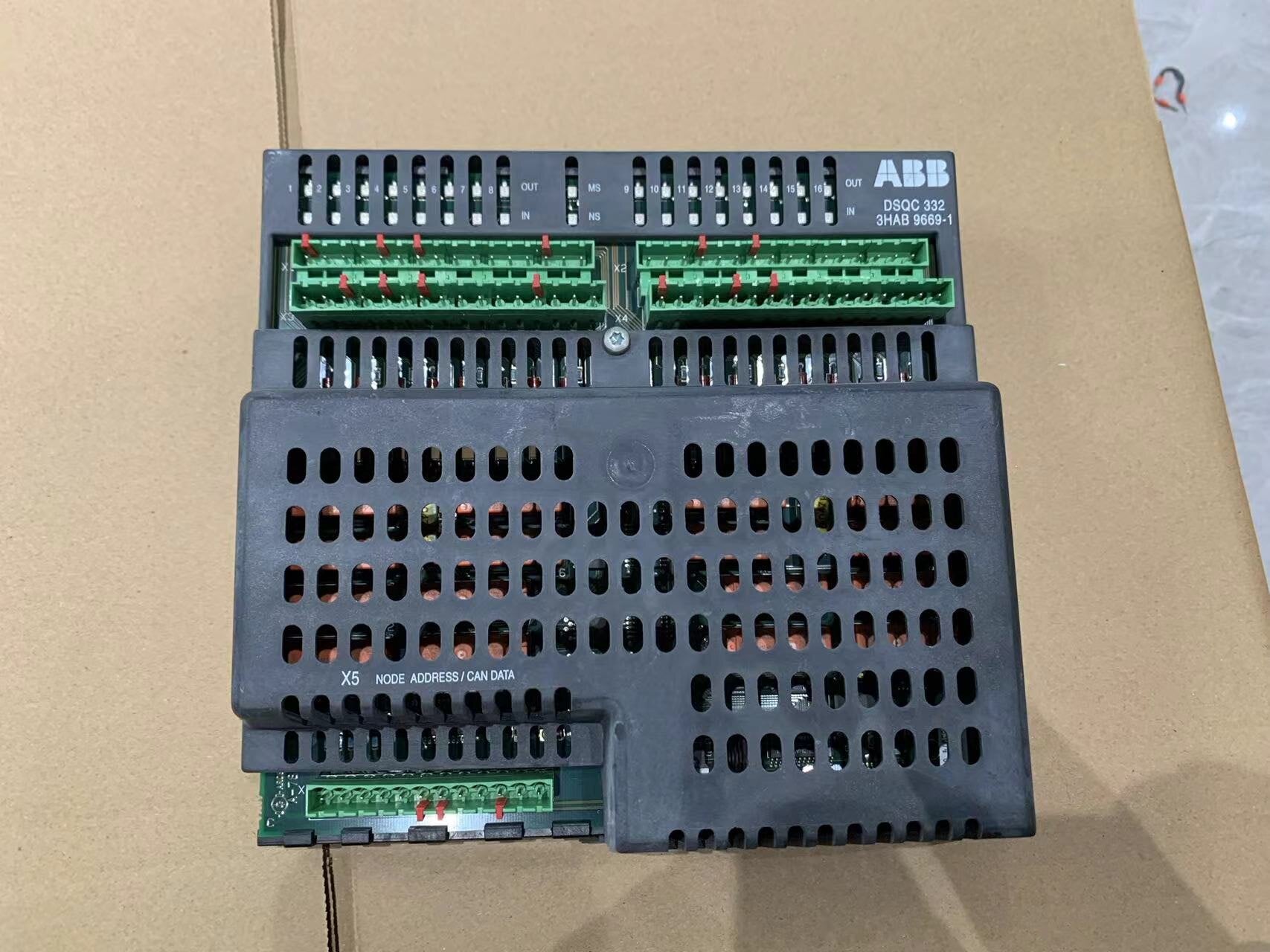 ABB DSQC332 3HAB9669-1/03 機器人模組