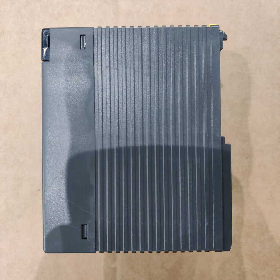 橫河 F3PU20-0S 電源