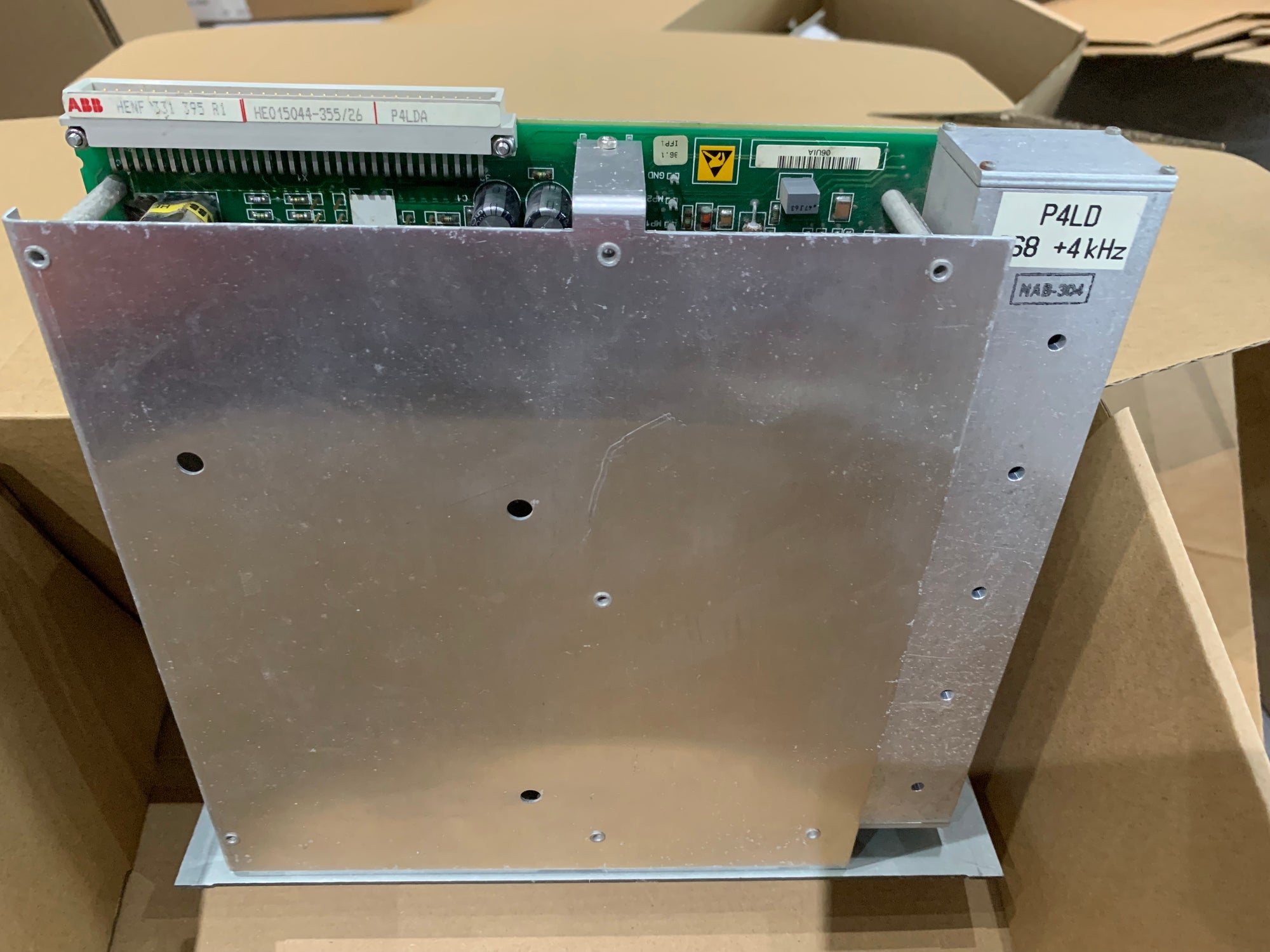 ABB HE015044-355/26 P4LD卡