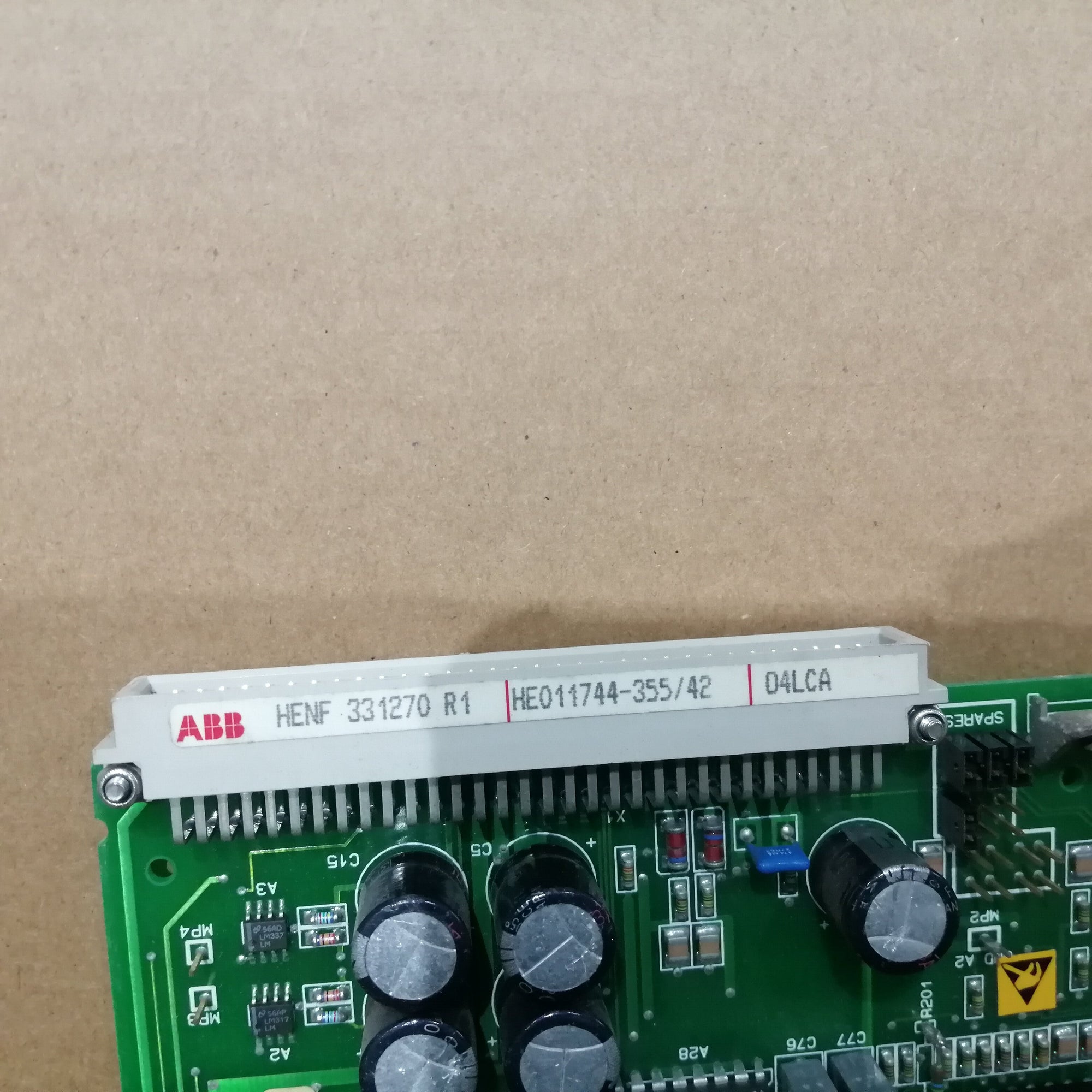 ABB 04LCA HE011744-355/42 卡