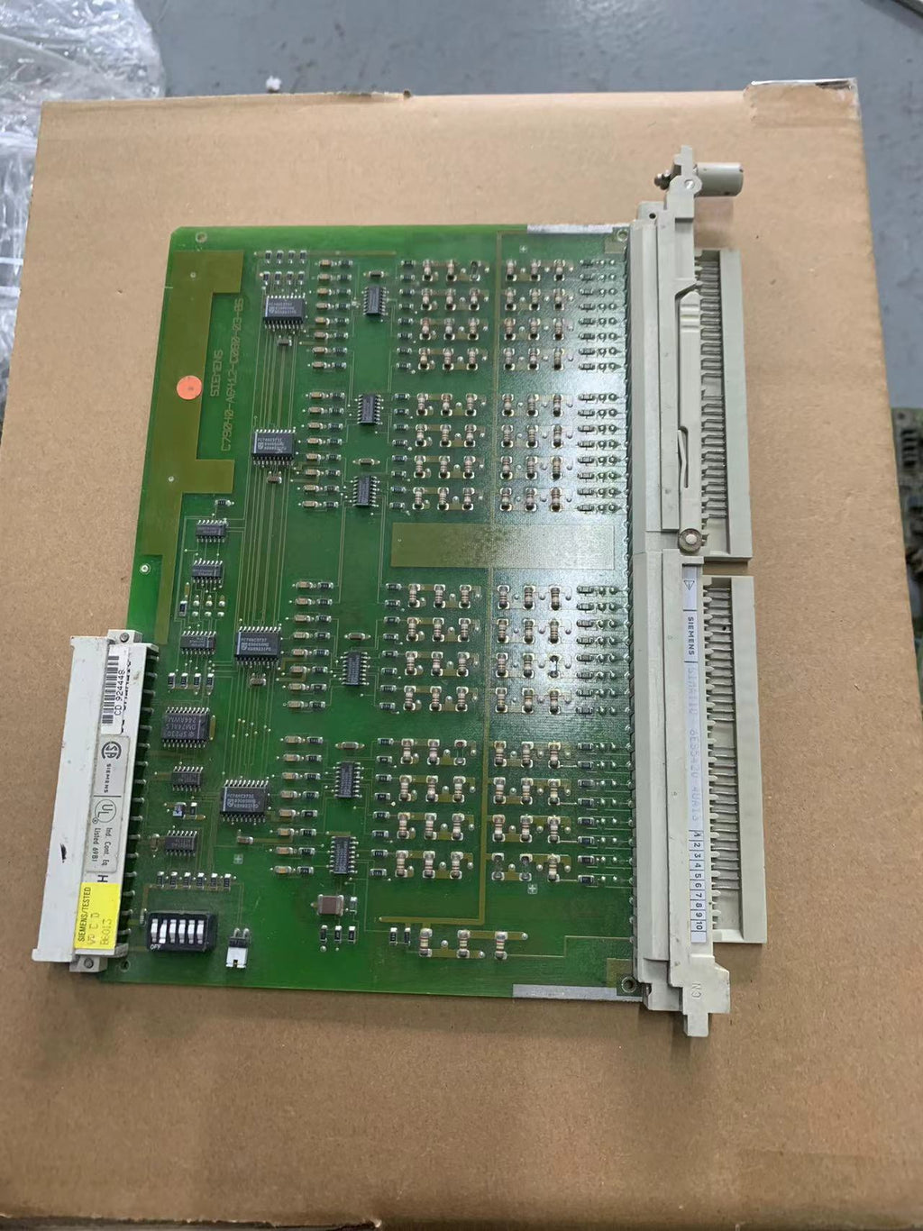 西門子 6ES5420-4UA13 SIMATIC SIMATIC 擴充模組