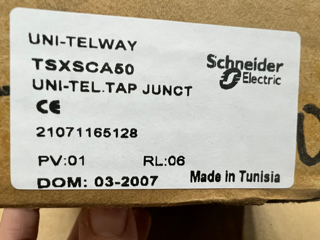 施耐德電機TSXSCA50 PLC
