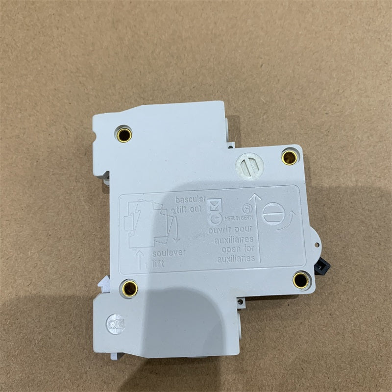 梅蘭日蘭 C45N 斷路器