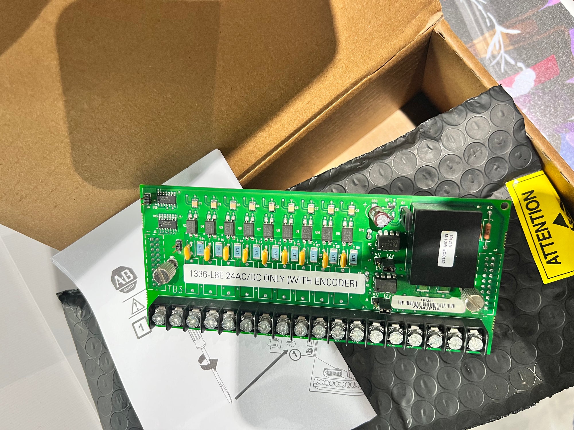 Allen Bradley 1336-L8E 控制介面板