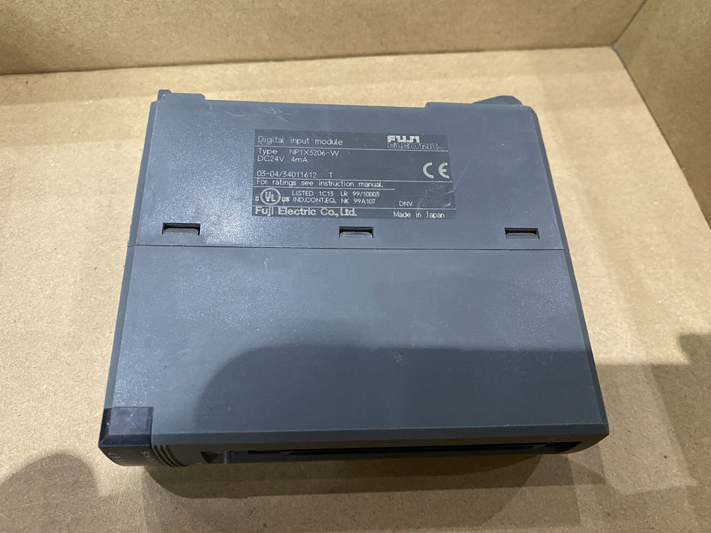 富士馬達NP1X3206-W PLC模組
