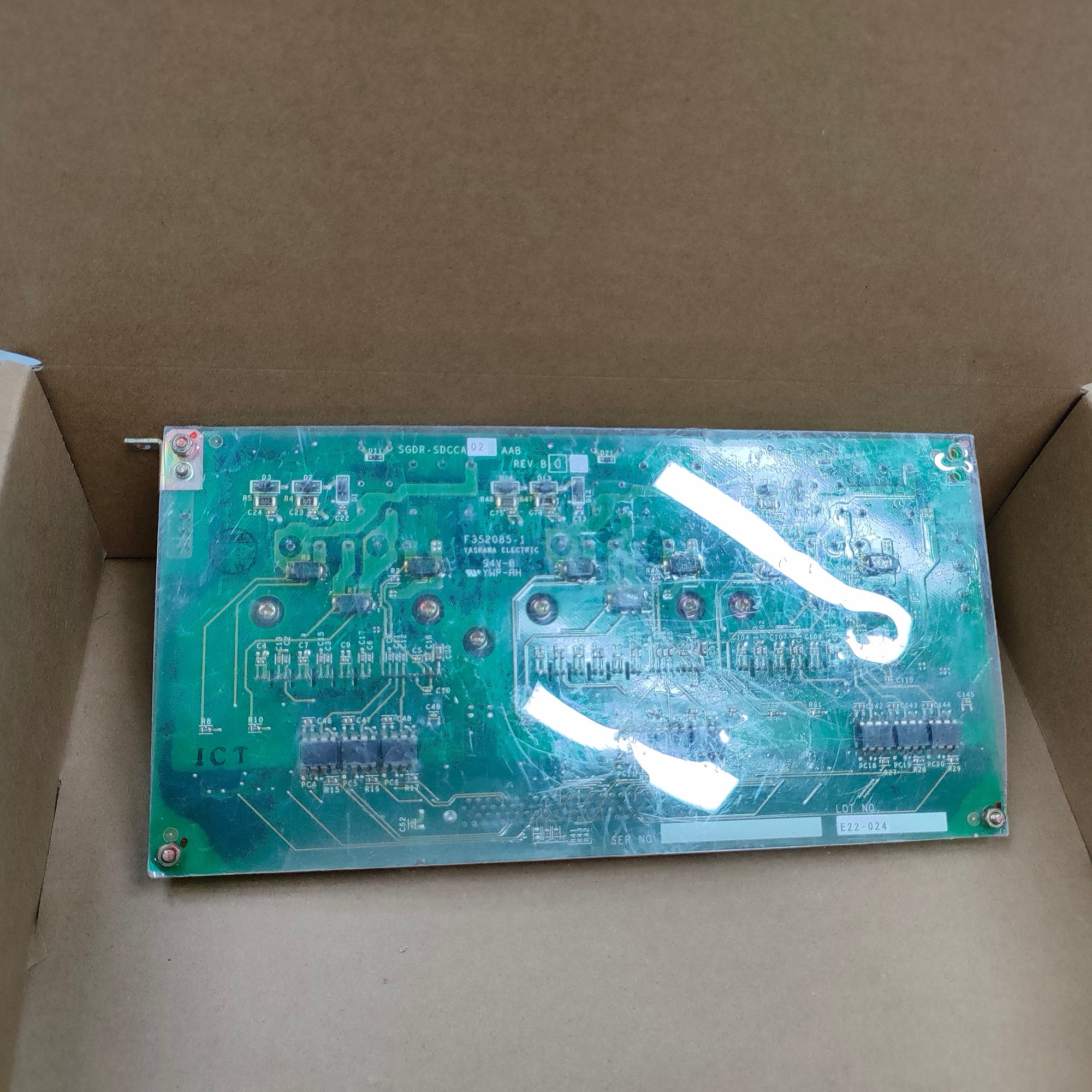 安川 SGDR-SDCCA02AAB 機器人控制板