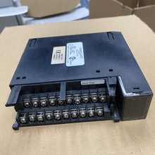 將圖片載入圖庫檢視器 GE FANUC IC693MDL940D OUTPUT MODULE