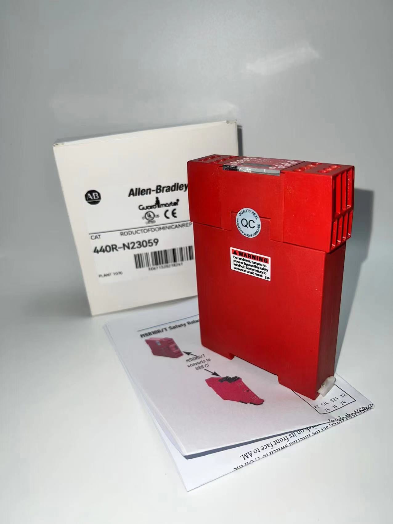 ALLEN BRADLEY 440R-N23059 安全繼電器