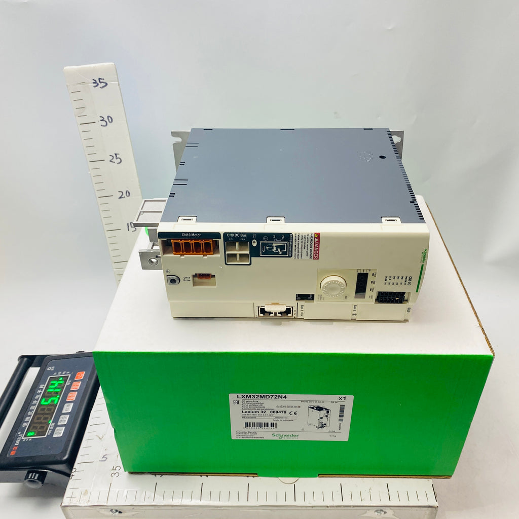 Schneider LXM32MD72N4 Ctroller
