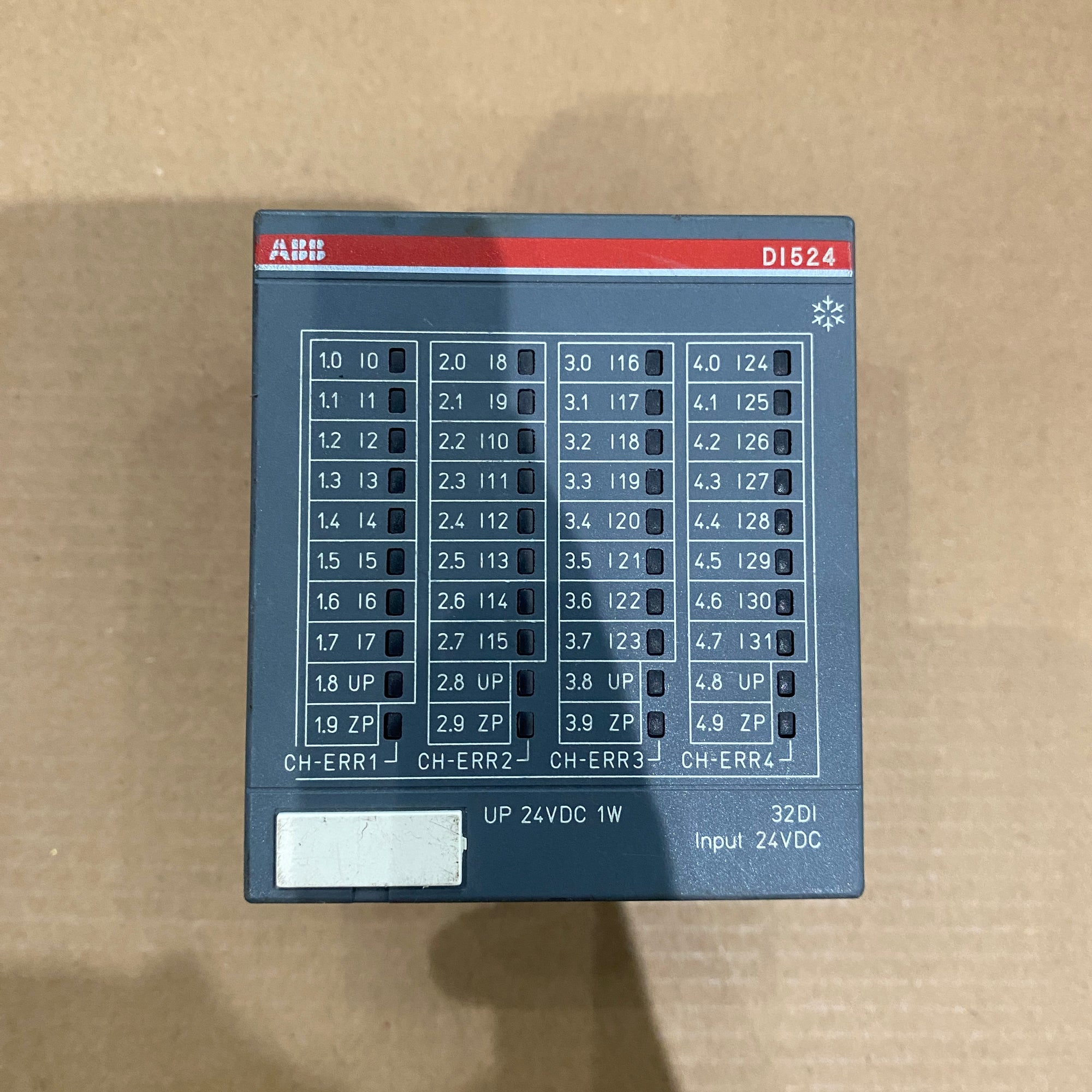 ABB DI524-XC 1SAP440000R0001 數位輸入模組