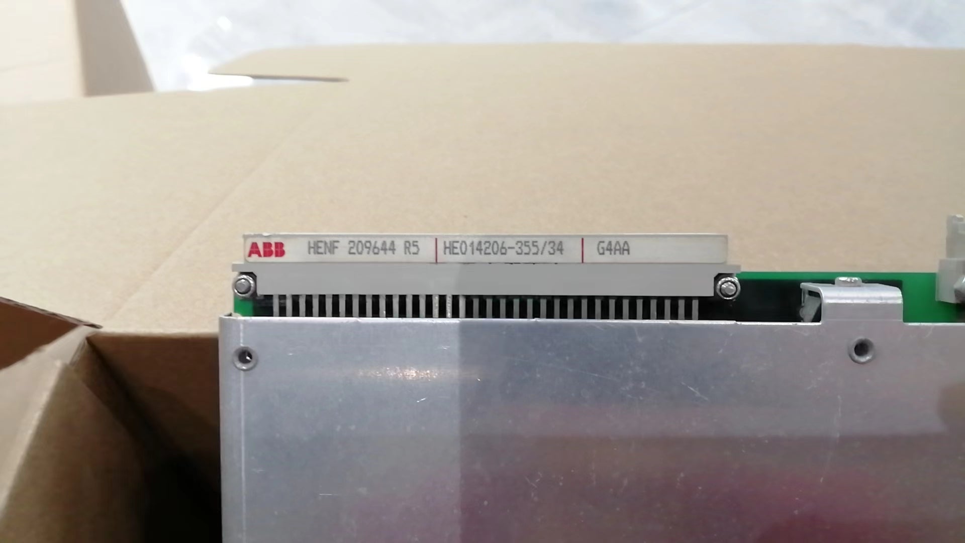 ABB HE014206-355/34 G4AA 電路板