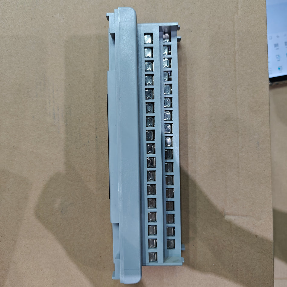 橫河ADM12T ADT32端子