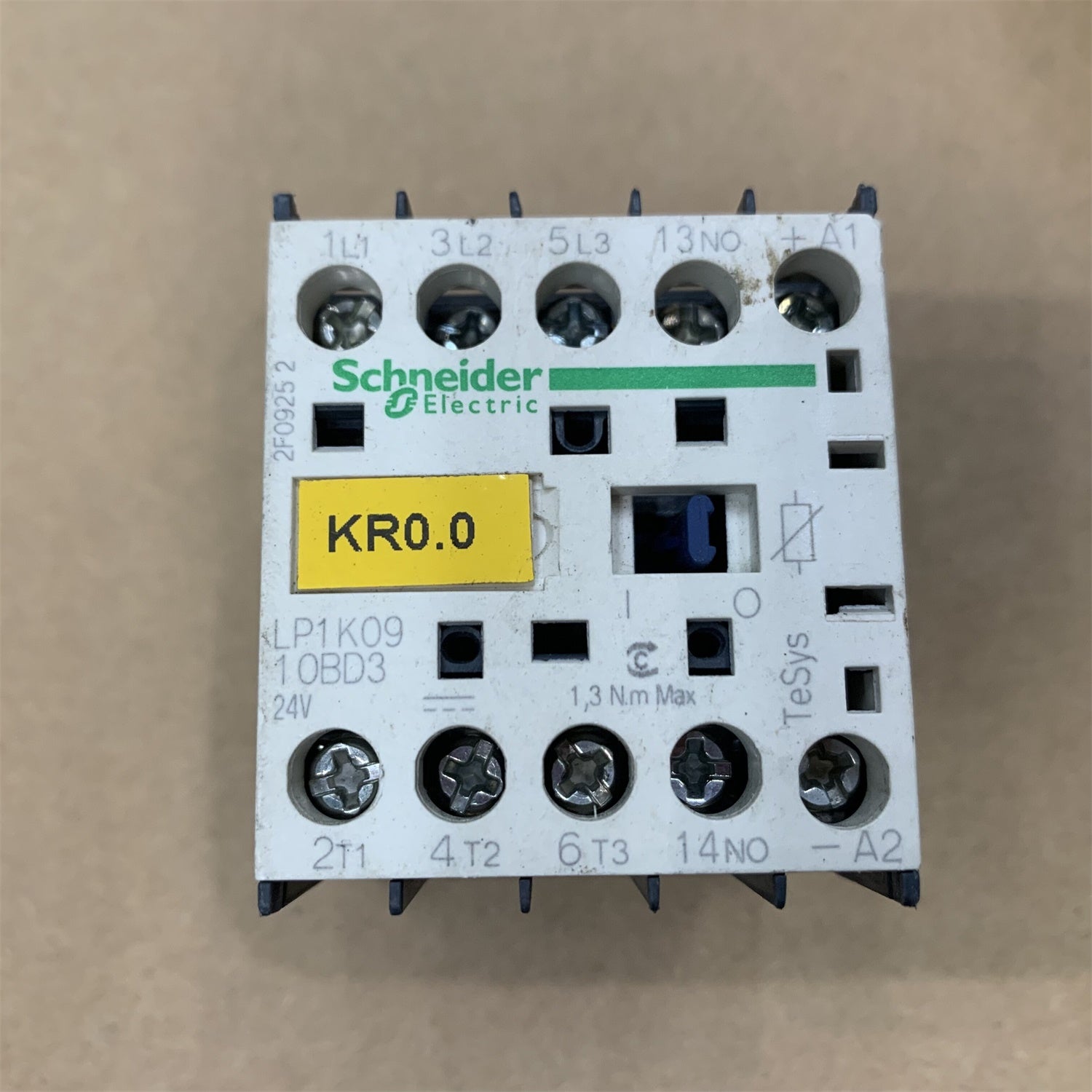 LP1K0910BD3 DC24V施耐德PLC模組