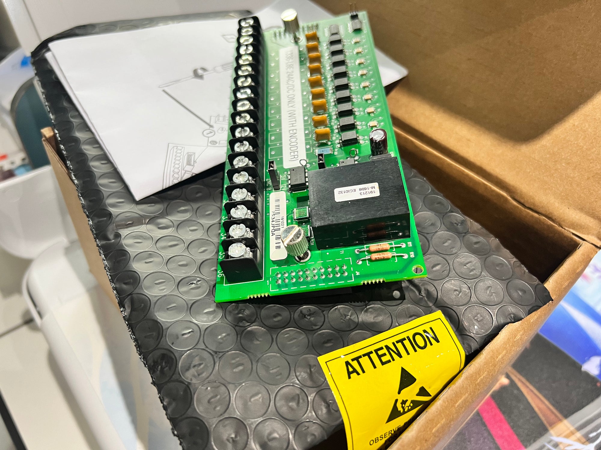 Allen Bradley 1336-L8E 控制介面板