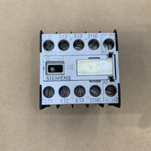 將圖片載入圖庫檢視器 SIEMENS 3TF2001-0BB4 CONTACTOR 16A