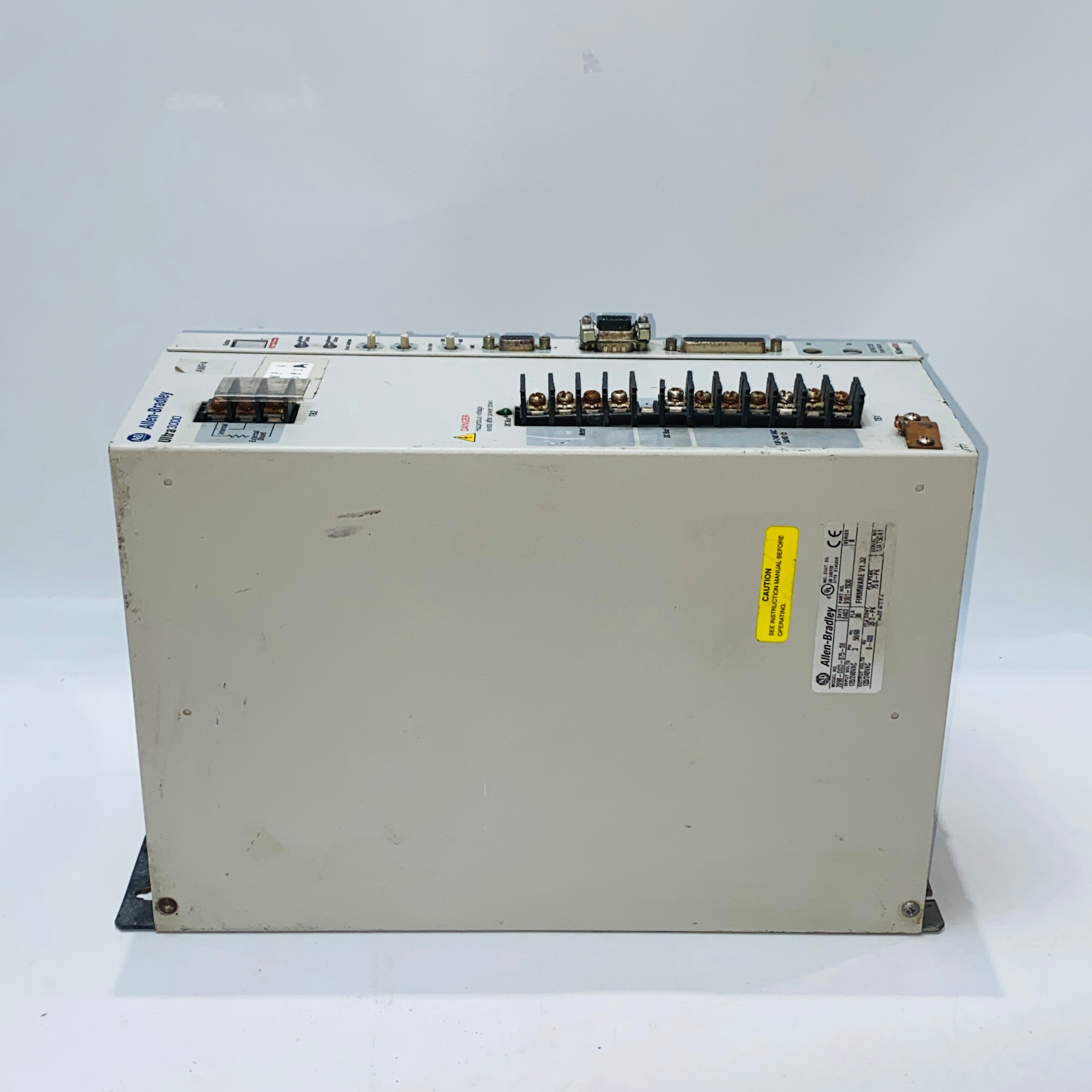 Allen Bradley 2098-DSD-075-SE Ultra 3000伺服驅動器