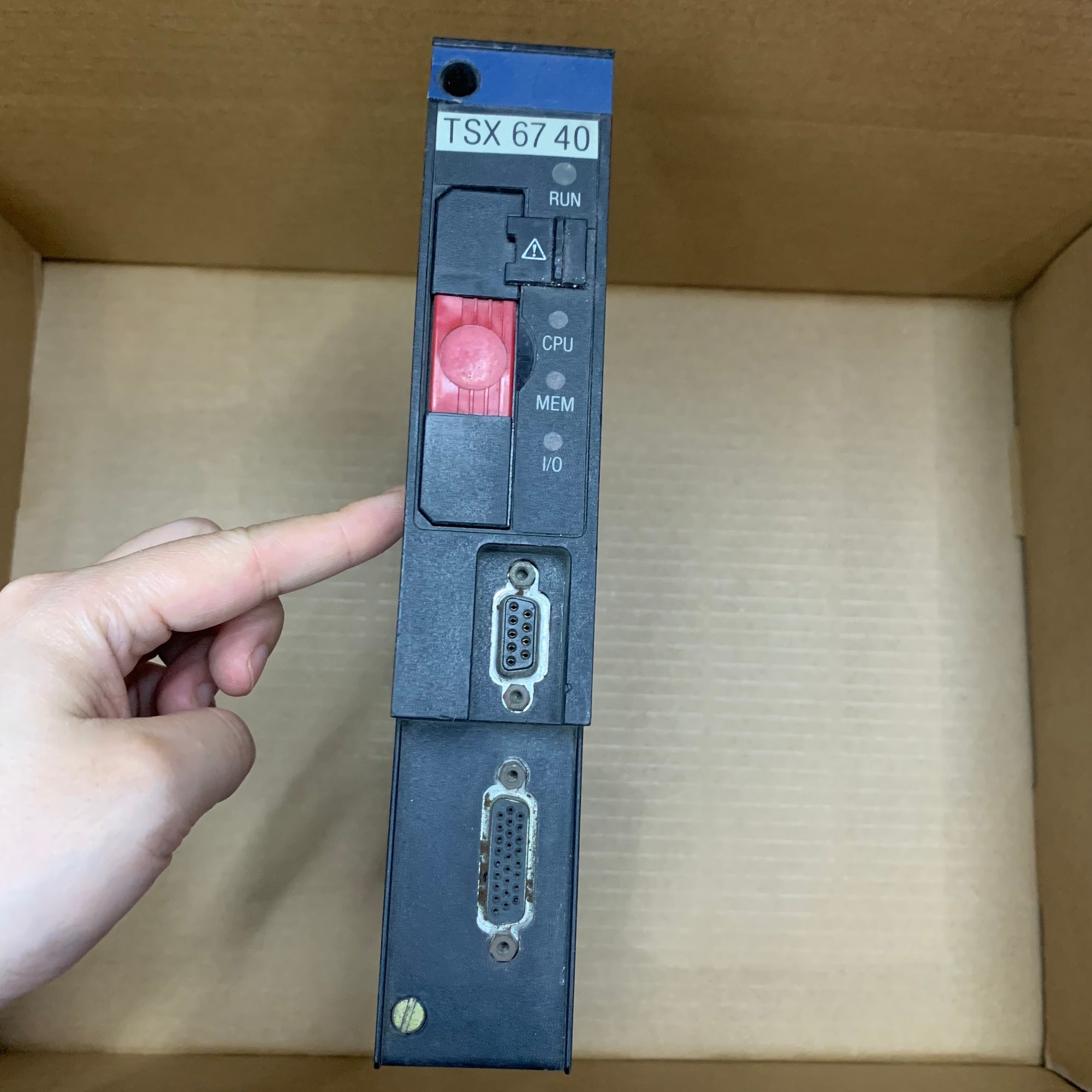 施耐德電機 TSX6740 PLC 模組