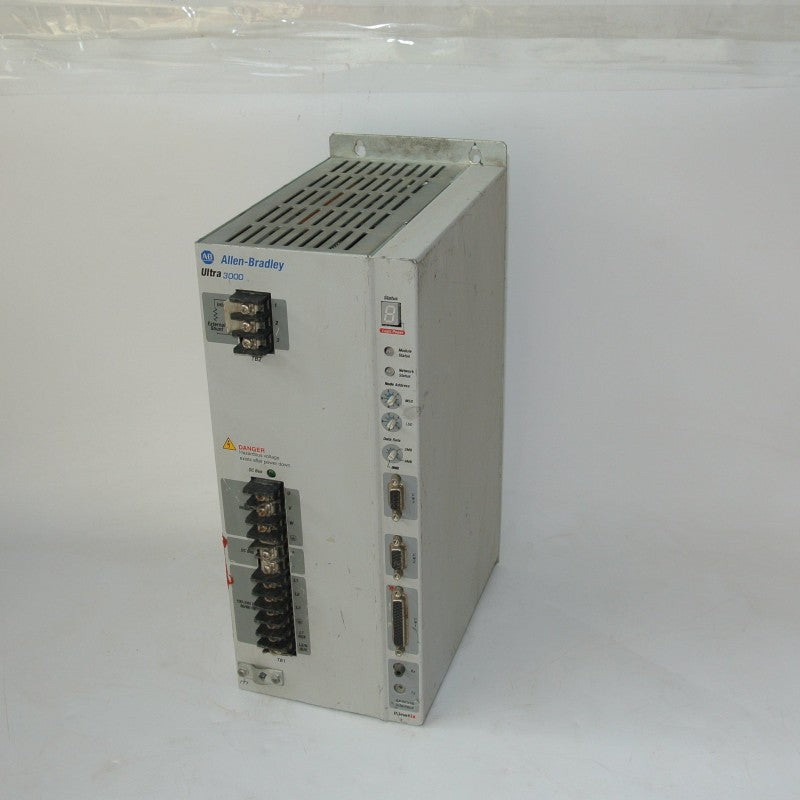 Allen Bradley 2098-DSD-070-SE Ultra 3000伺服控制器