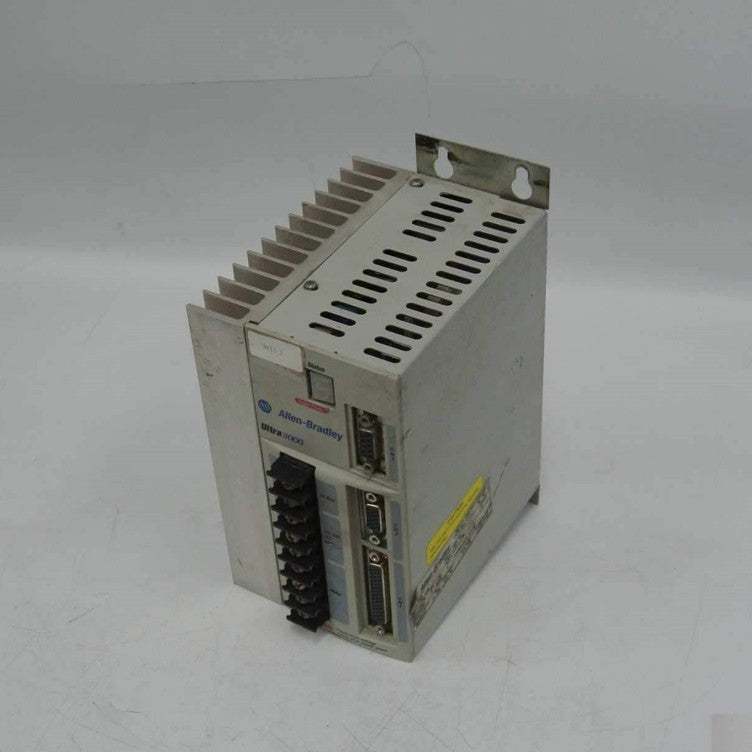 Allen Bradley 2098-DSD-010 Ultra 3000伺服驅動器