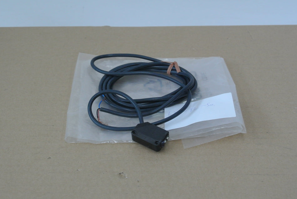 OMRON E32-T61-SO E32-T61-S0 Photoelectric switch