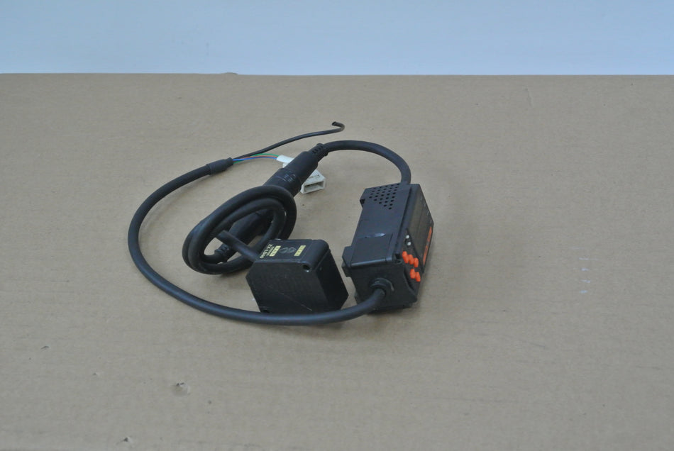 Omron ZX-LD40 ZX-LDA11 Laser Proximity Scanner Sensor