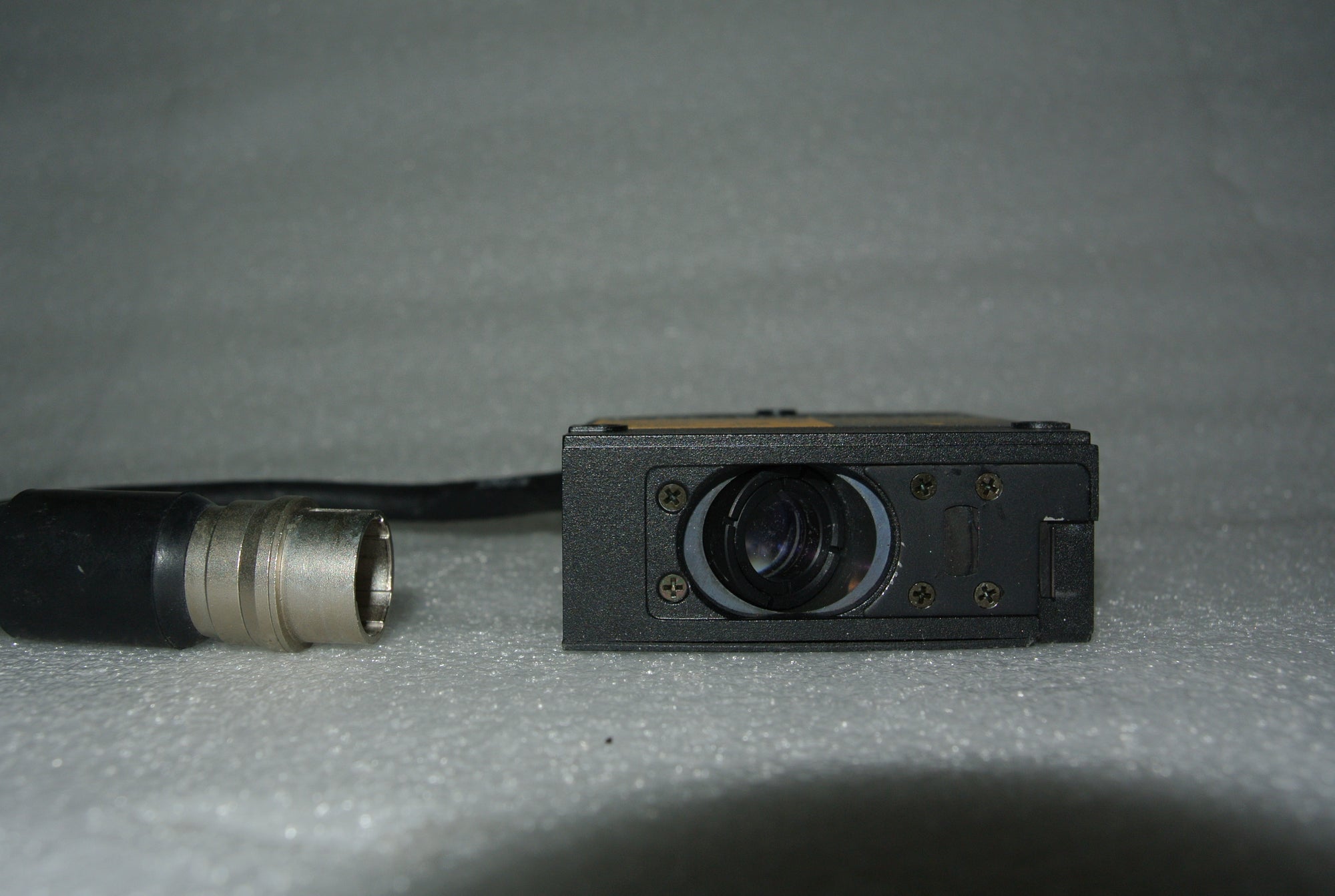 LC-2440 KEYENCE laser displacement sensor
