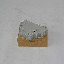 Load image into Gallery viewer, Allen Bradley 140M-C-SNK  Circuit Breaker