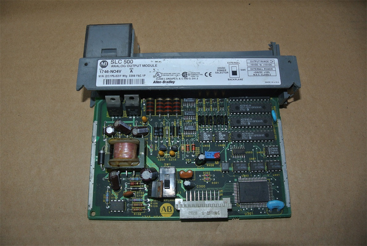 1746-NO4V Allen Bradley SLC 500 類比電壓輸出模組