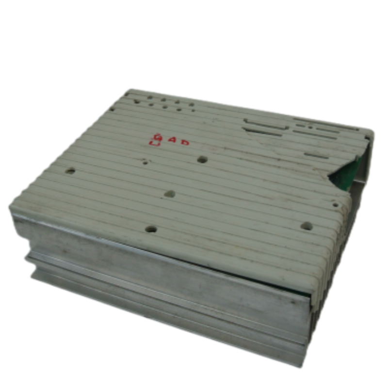 Lenze EVF8211-E Inverter Input 400VAC 750W