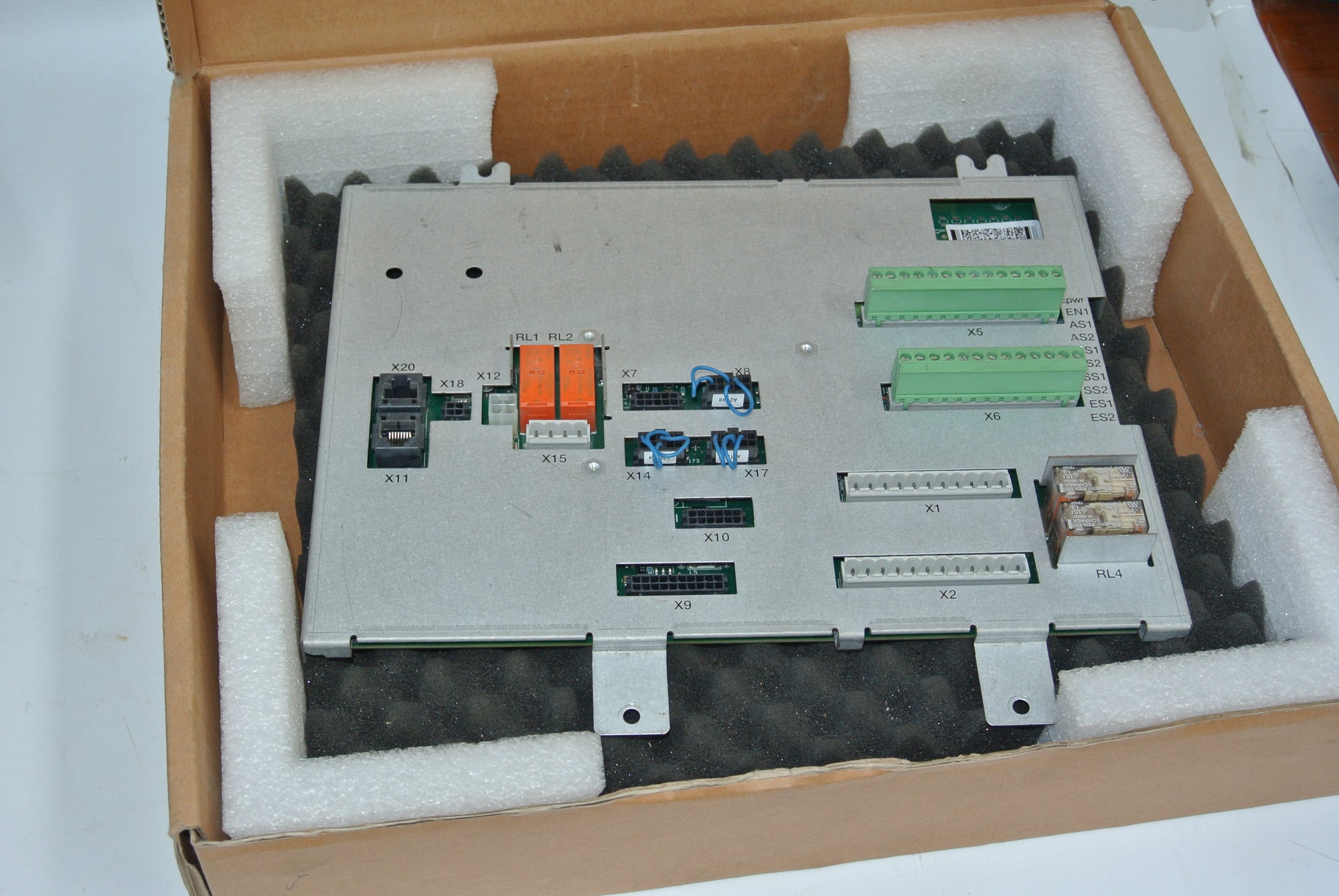 ABB DSQC643 3HAC024488-001/01 控制模組