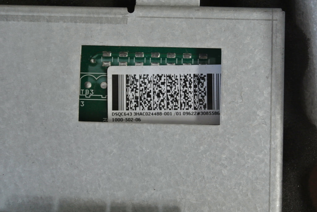 ABB DSQC643 3HAC024488-001/01 控制模組